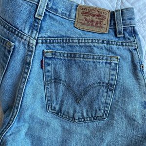 Vintage Levi 550s - waist 28 29